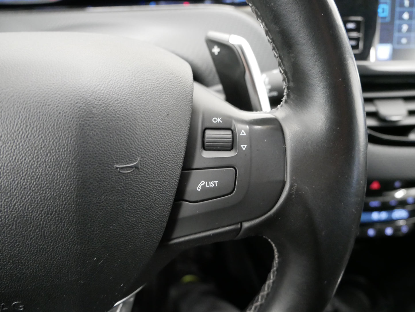 Peugeot 2008 1.2 PureTech 60 kW Allure