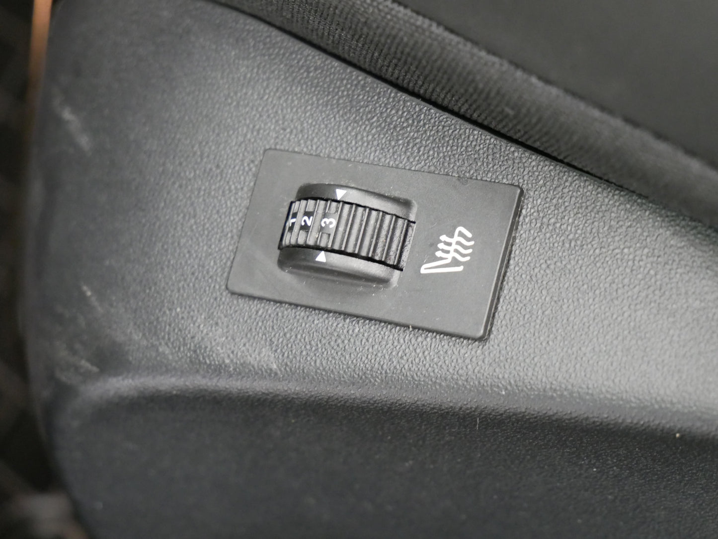 Peugeot 2008 1.2 PureTech 60 kW Allure