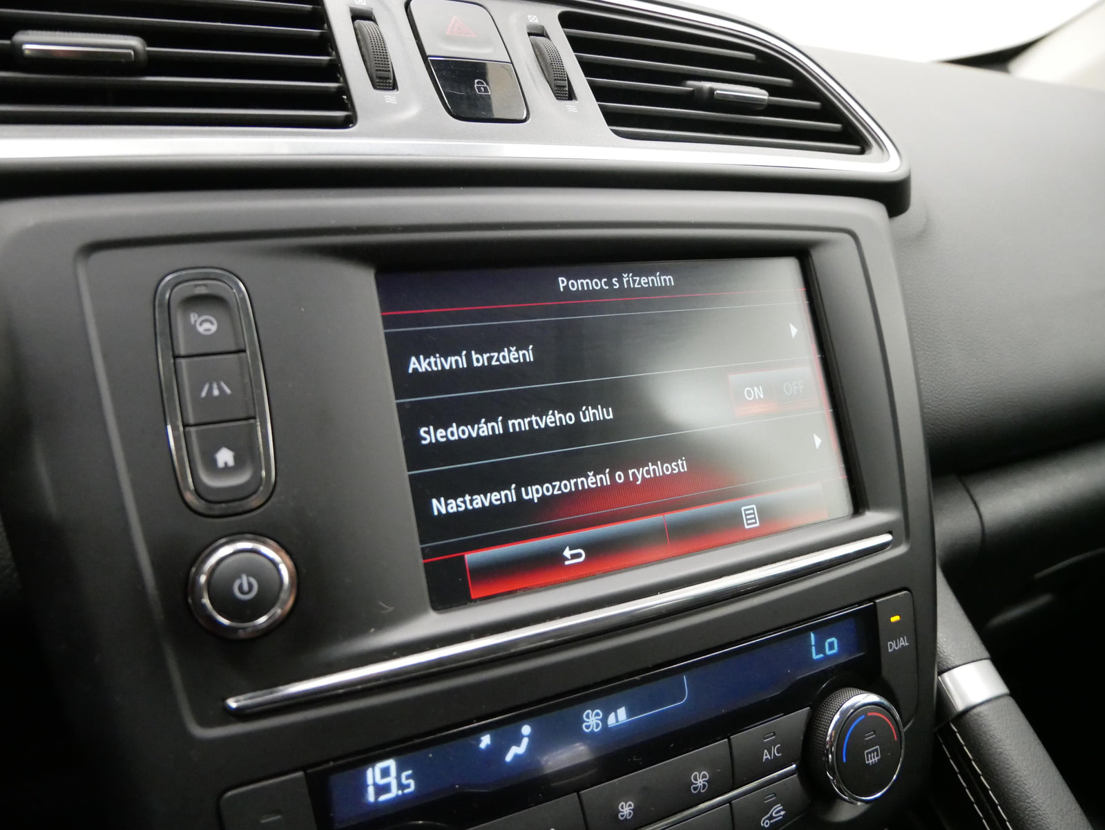 Renault Kadjar 1.2 TCe 96 kW Bose Edition – foto 18