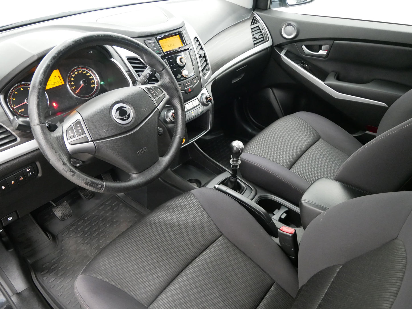 Ssang Yong Korando 2.0i + LPG