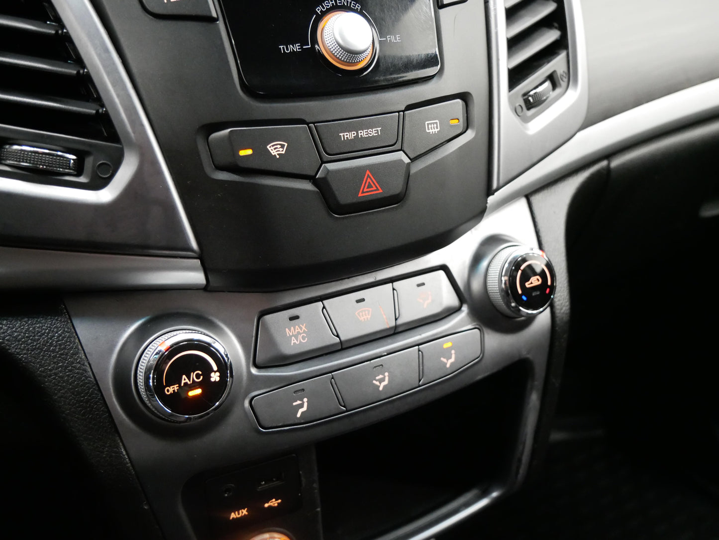 Ssang Yong Korando 2.0i + LPG