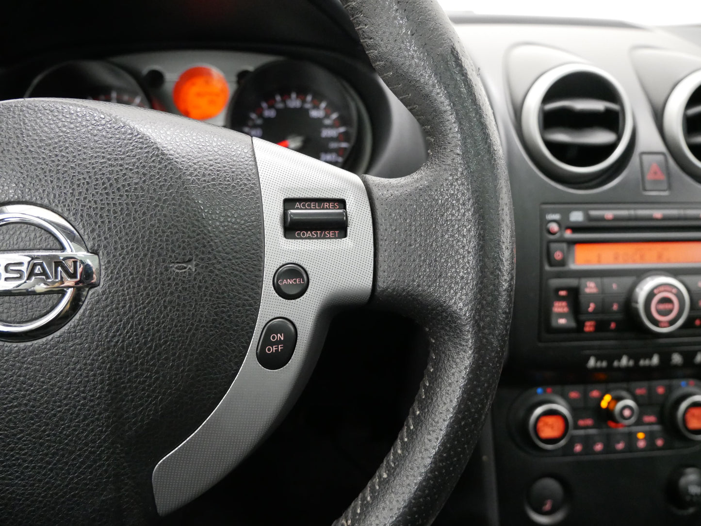 Nissan Qashqai 2.0 i 104 kW Tekna