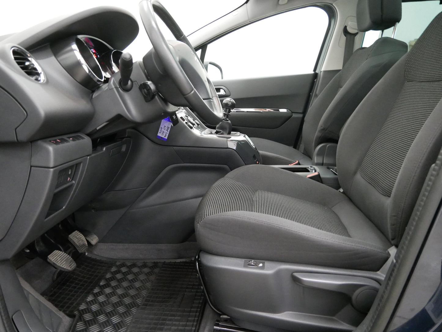 Peugeot 5008 2.0 HDi 110kW Business line