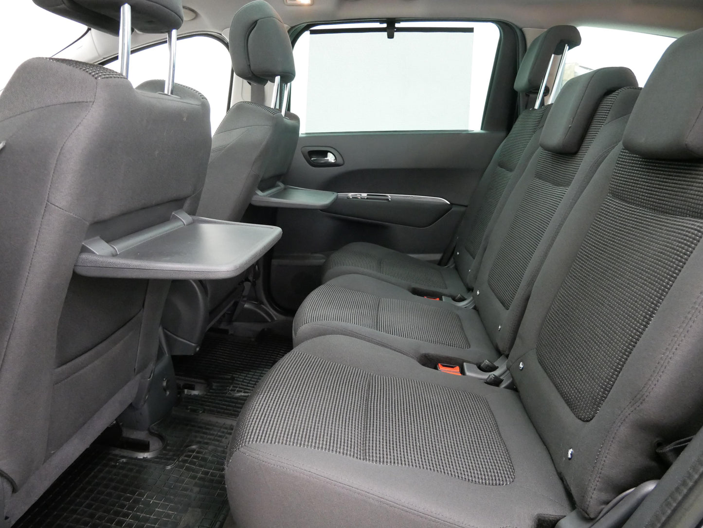 Peugeot 5008 2.0 HDi 110kW Business line