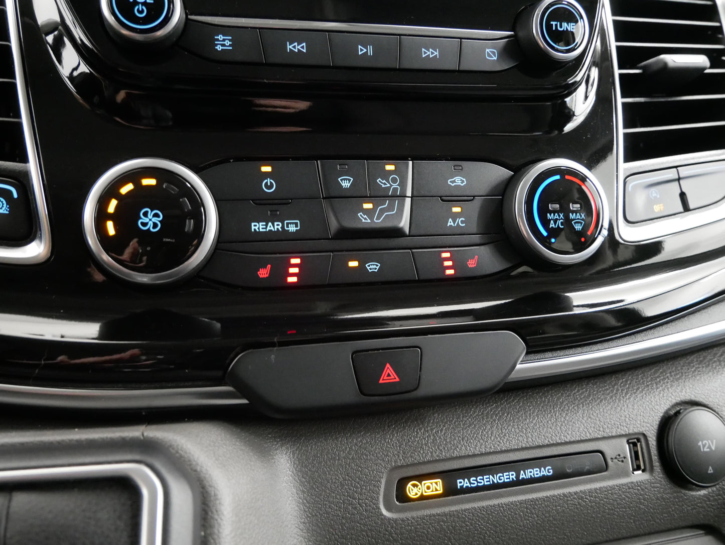 Ford Tourneo Custom 2.0 EcoBlue 125 kW Titanium L2