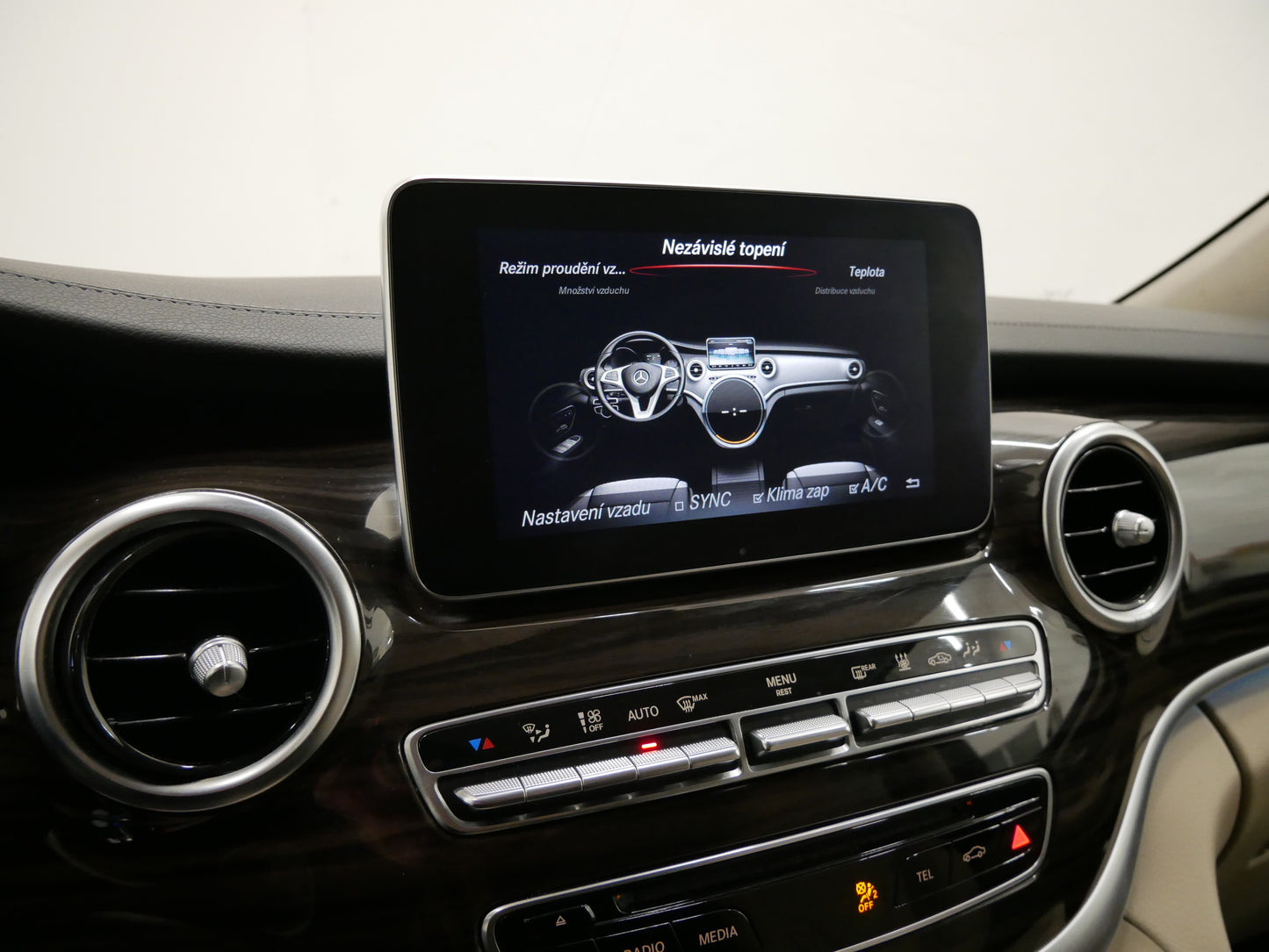 Mercedes-Benz Třídy V 250d 140kW Avantgarde 4Matic