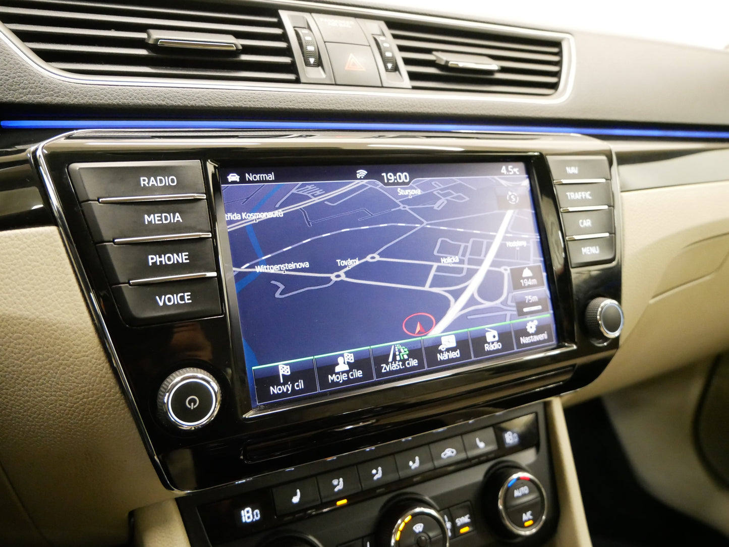 Škoda Superb 2.0TDi 140 kW 4x4 L&K