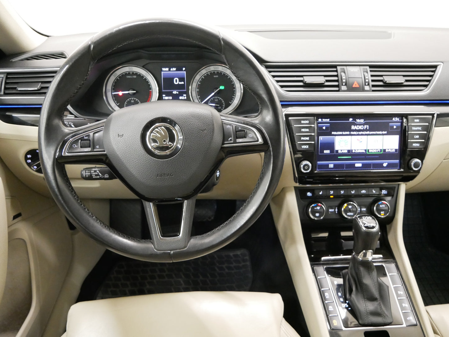 Škoda Superb 2.0TDi 140 kW 4x4 L&K