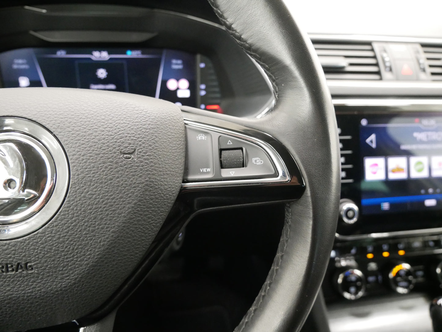 Škoda Superb 2.0 TDI 140 kW Style Extra