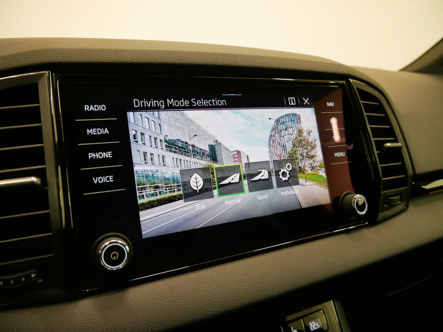 Škoda Karoq 1.5 TSI 110 kW Sportline