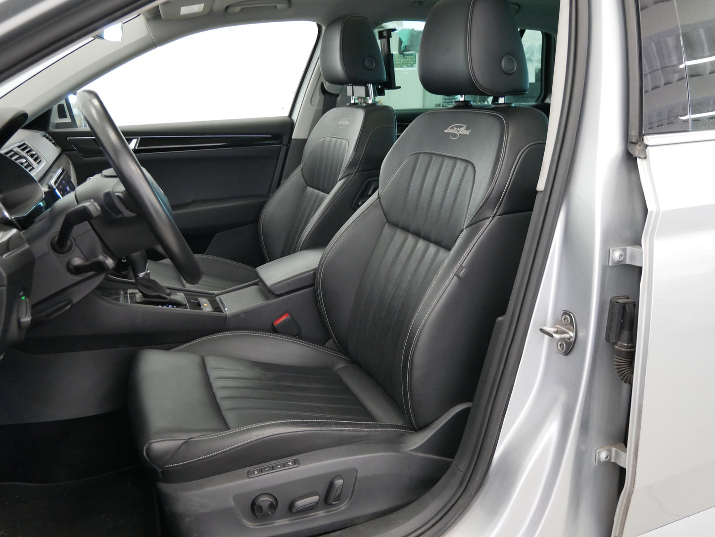 Škoda Superb 2.0 TDI 140 kW DSG 4x4 L&K