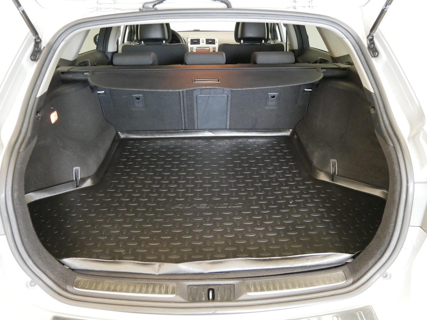Toyota Avensis 1.6 Valve Matic 97 kW Edition