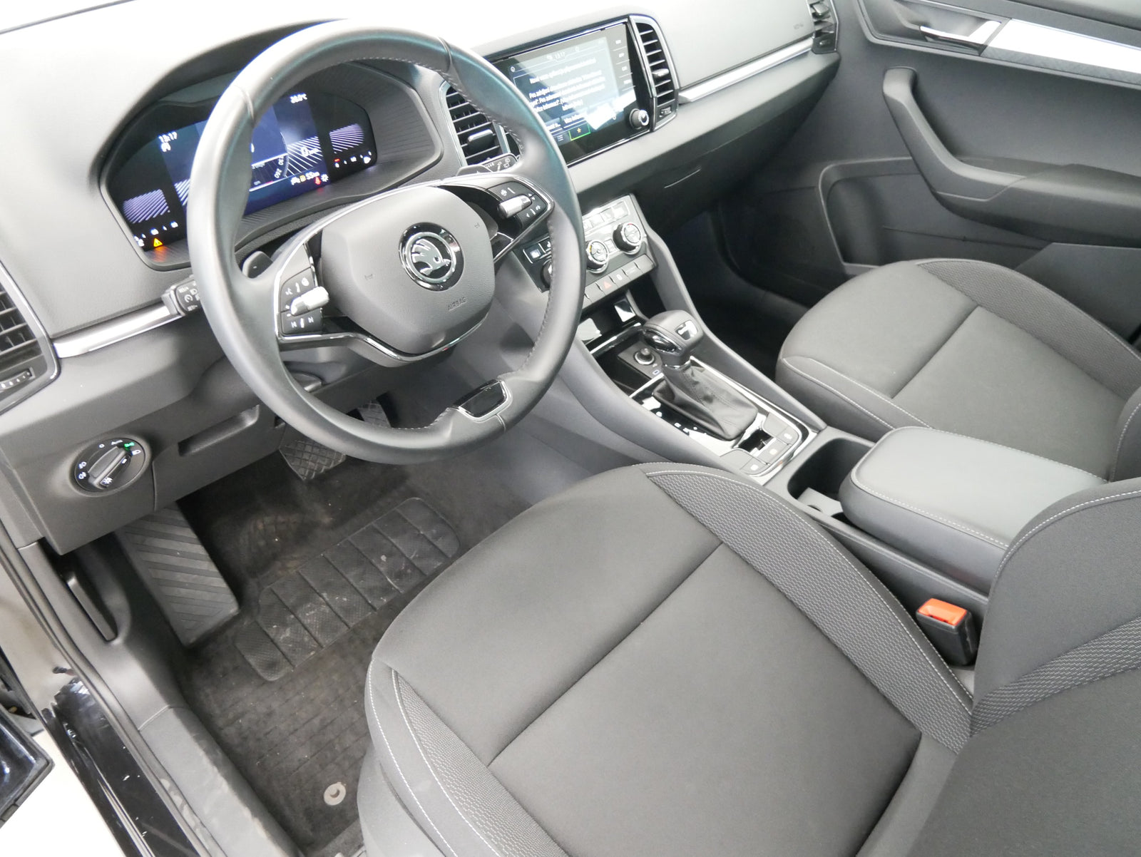 Škoda Karoq 2.0 TDI 85 kW DSG  Ambition – foto 5