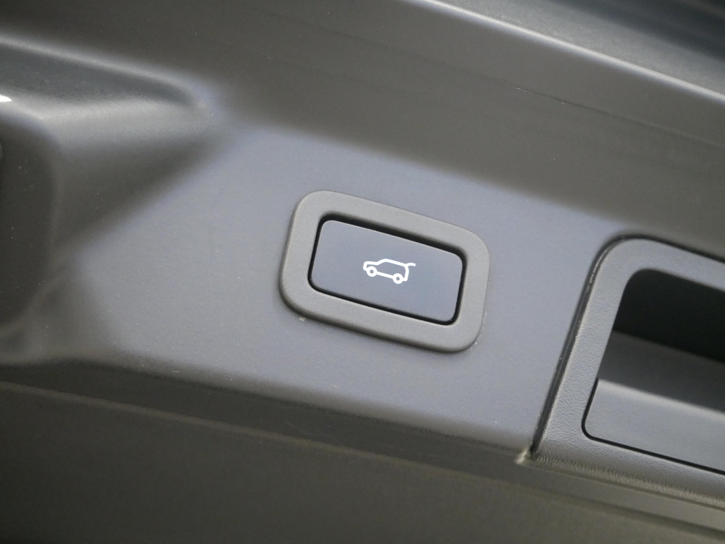 Land Rover Range Rover Velar D300 221 kW AWD SE