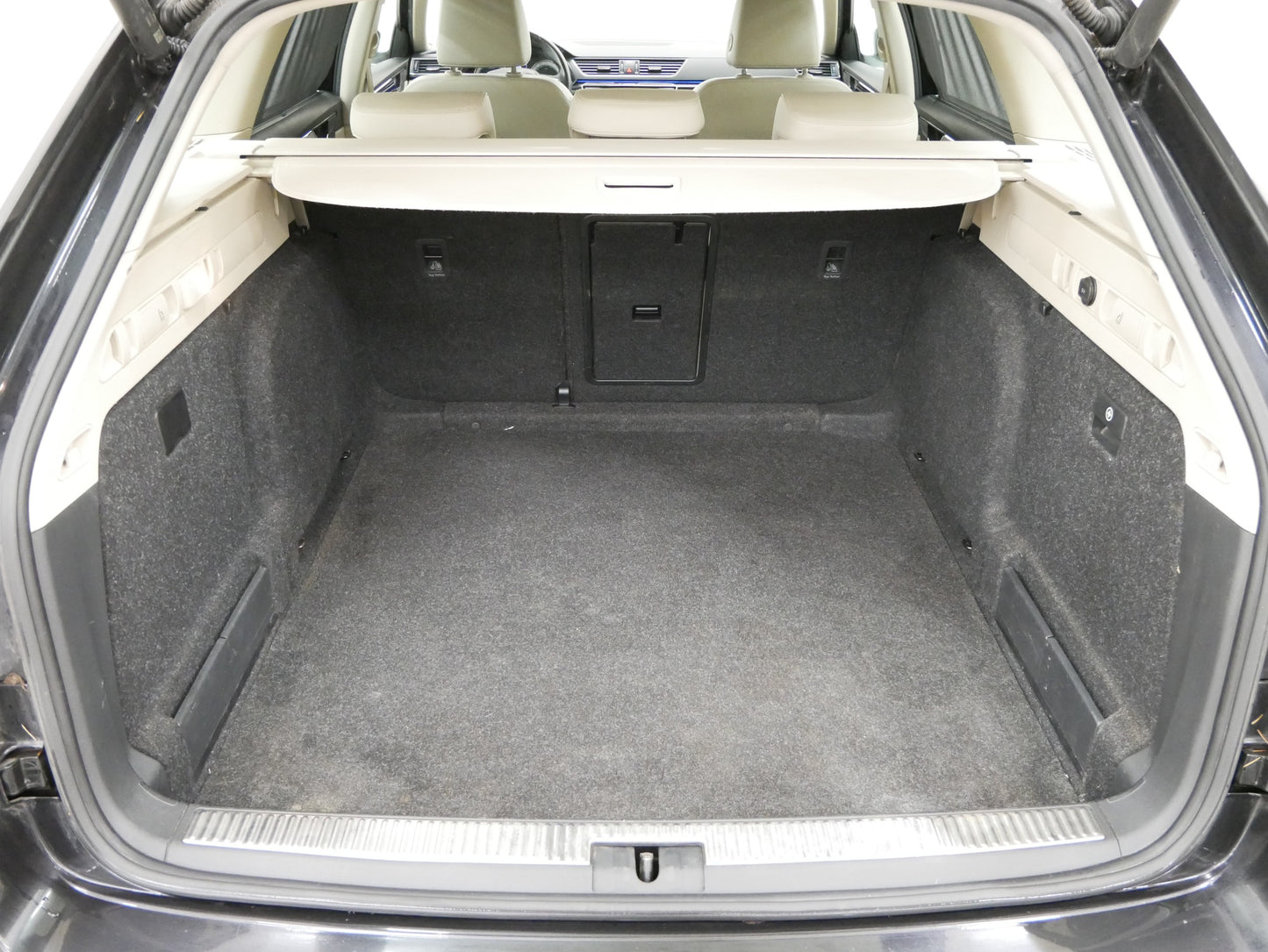 Škoda Superb 2.0TDi 140 kW 4x4 L&K