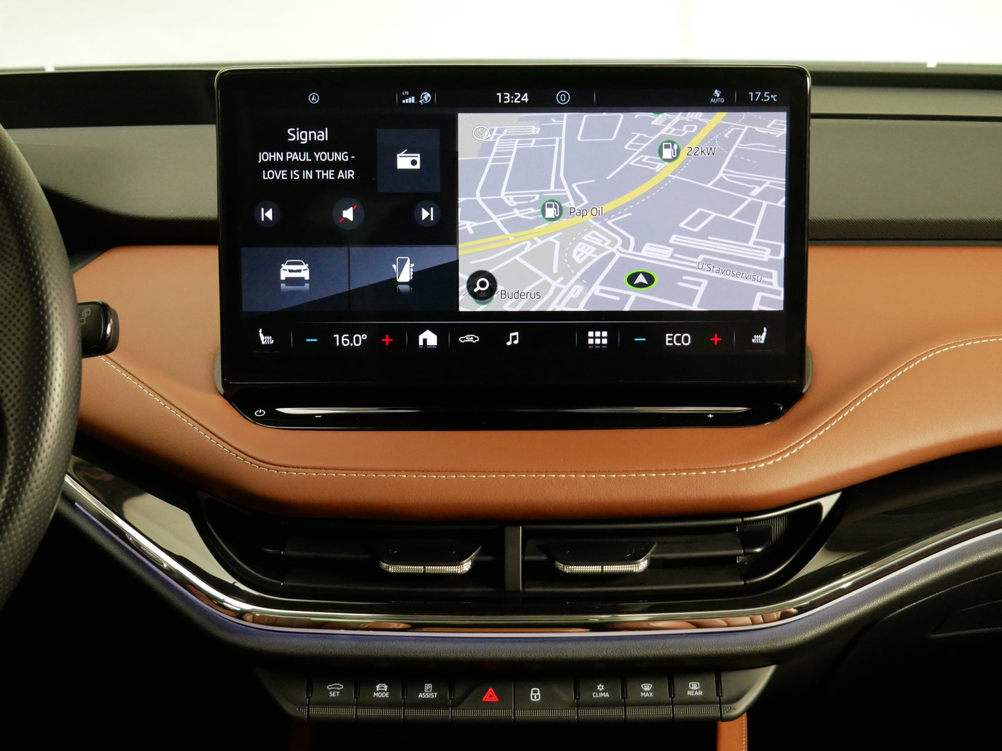 Škoda Enyaq 82kWh/150kW/ecoSUITE/TAŽNÉ/PANORAMA
