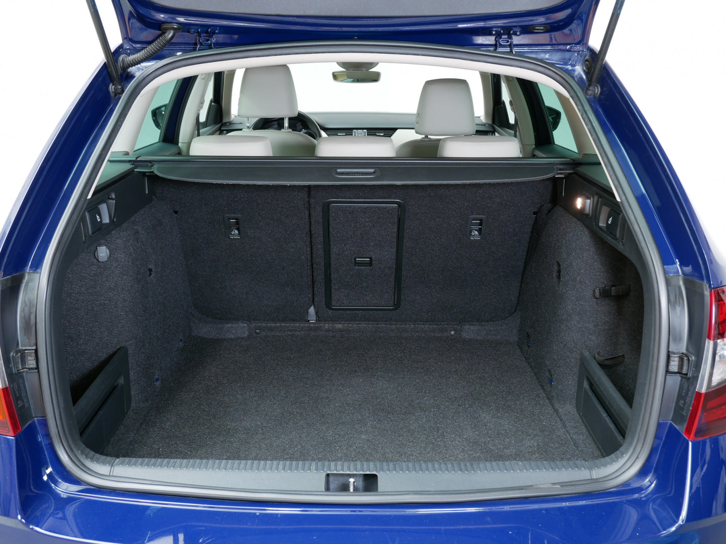 ŠKODA Octavia Combi 1.6 TDI/85kW/STYLE+/NAVI